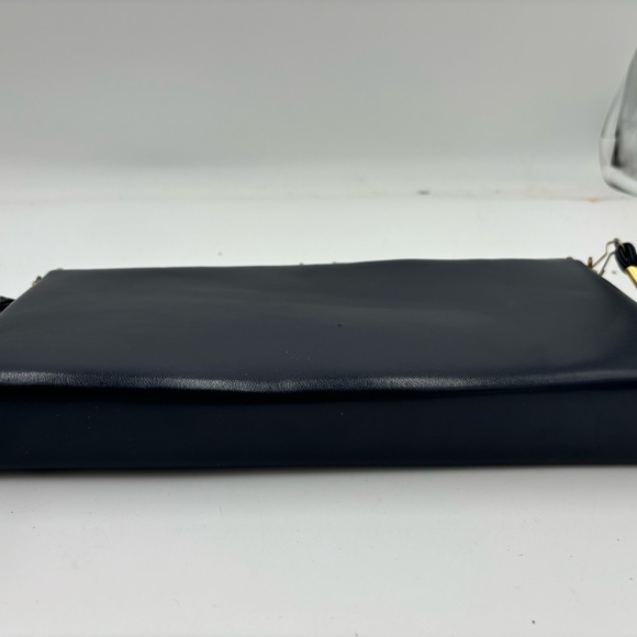 VINTAGE Hardshell Gold Clasp Navy Crossbody Pocketbook Bag - Picture 8 of 11